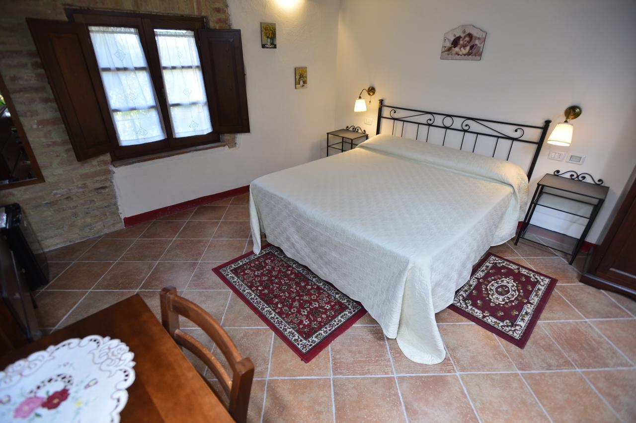 Agriturismo Malafrasca 锡耶纳 外观 照片