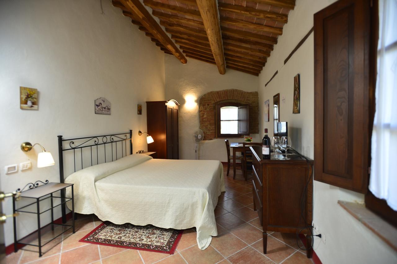 Agriturismo Malafrasca 锡耶纳 外观 照片