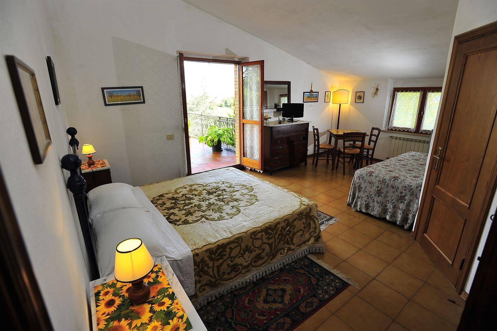 Agriturismo Malafrasca 锡耶纳 外观 照片